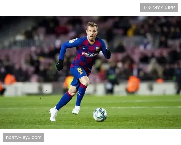 南安普顿创新进攻战术显成效,助力球队持续提升竞争力 南安普顿创新进攻战术显成效,助力球队持续提升竞争力