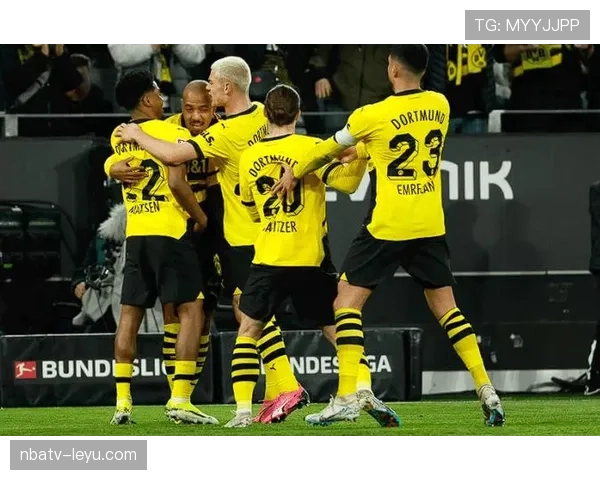 多特蒙德更衣室氛围焕然一新,球队状态回升全力迎战新赛季 多特蒙德更衣室氛围焕然一新,球队状态回升全力迎战新赛季