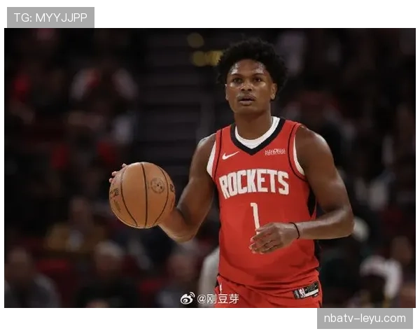 阿门·汤普森无球跑动提升投篮效率显著超过上赛季同期